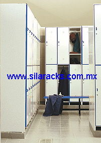 LOCKERS ESPECIALES CON CANTONERAS DE PLASTICO AZUL
